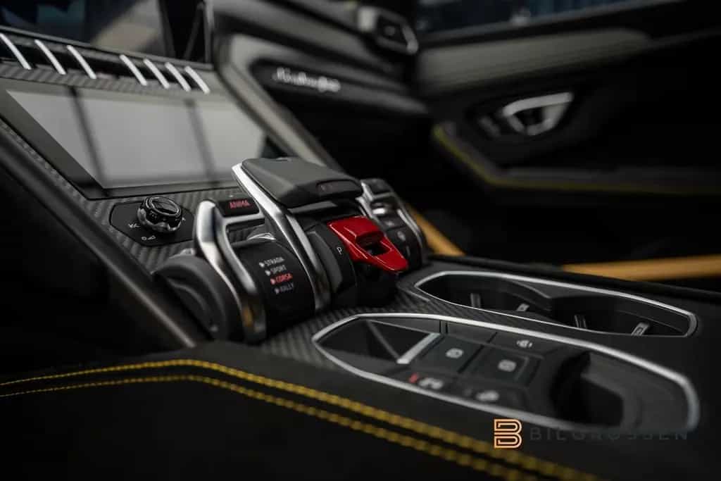 Lamborghini Urus Performante B&O Full Carbon Massage 23" 11/2023-photo-28