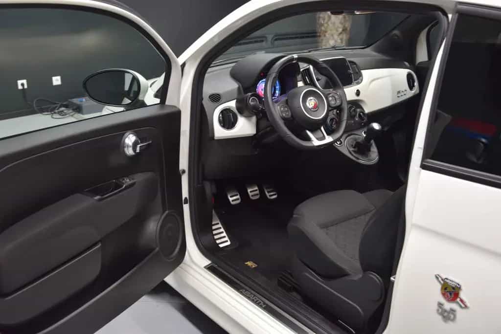 Abarth 595C LED PDC CarPlay Android Auto PDC Faltdach 10/2020-photo-17