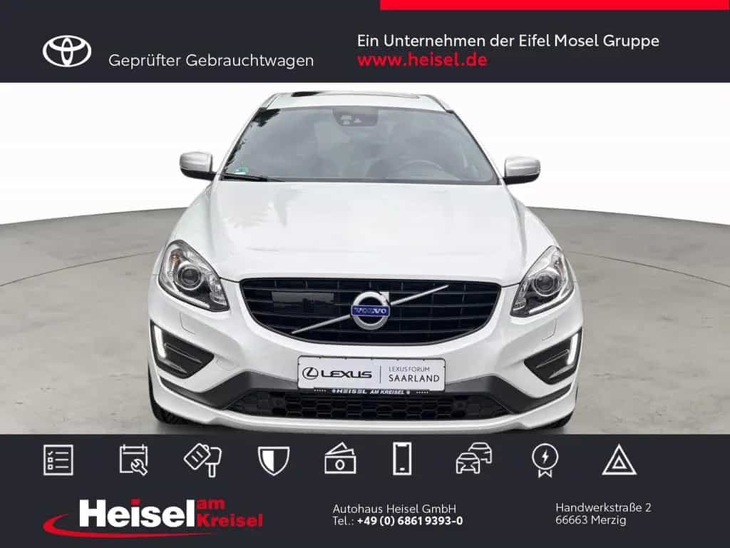 Volvo XC60 2.4 Momentum AWD R-Design/Memory/Sensus Con 08/2017-photo-1