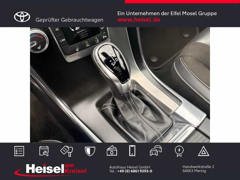 Volvo XC60 2.4 Momentum AWD R-Design/Memory/Sensus Con 08/2017-photo-13
