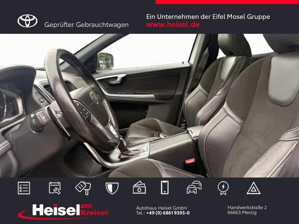 Volvo XC60 2.4 Momentum AWD R-Design/Memory/Sensus Con 08/2017-photo-7