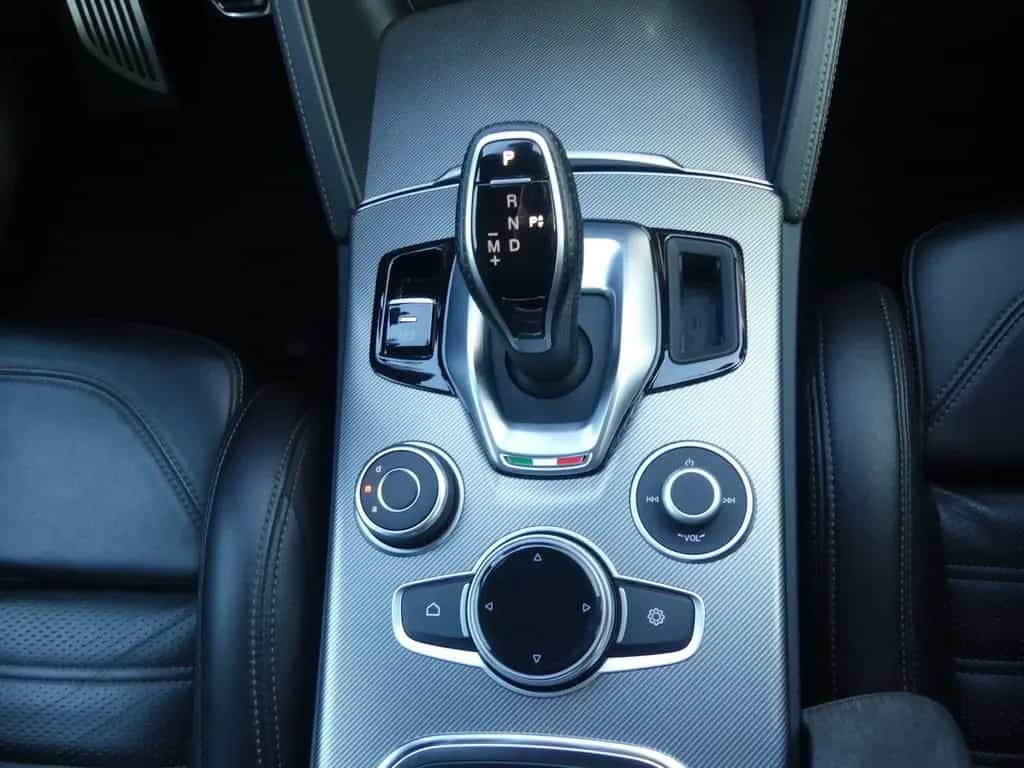 Alfa Romeo Stelvio VELOCE Q4 2.2 JTDM NAVI KAMERA ASSISTENZ 08/2020-photo-18