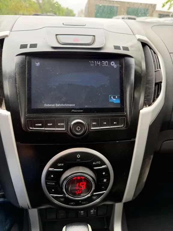 Isuzu D-Max 08/2017-photo-12
