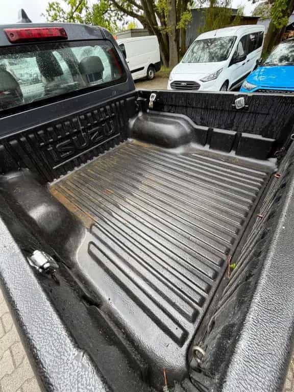 Isuzu D-Max 08/2017-photo-7