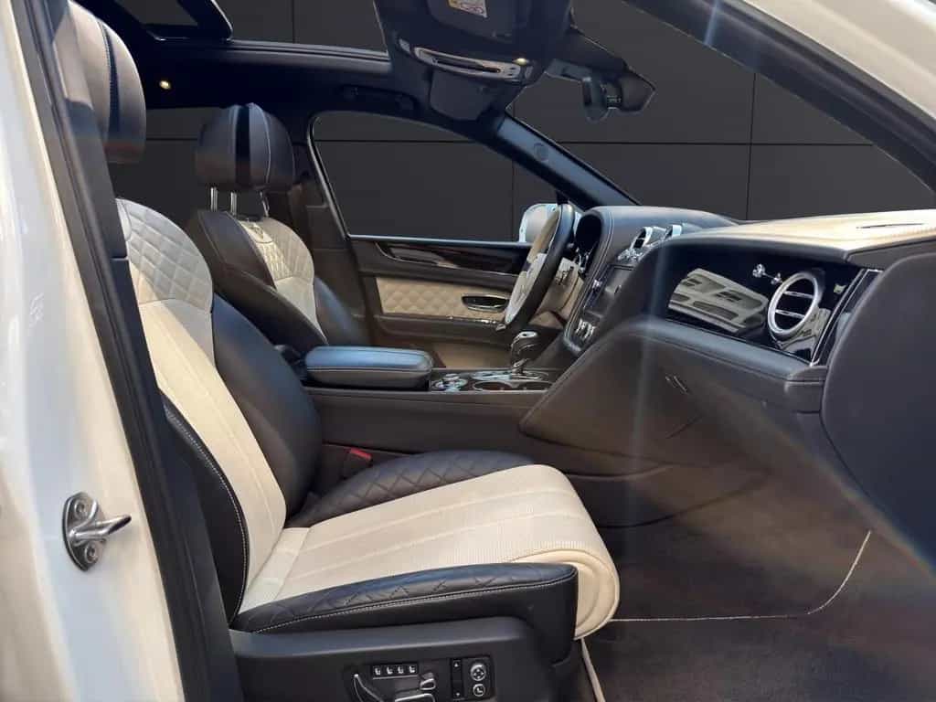 Bentley Bentayga W12 *FINANZIERUNG 899€ + GARANTIE* 01/2019-photo-16