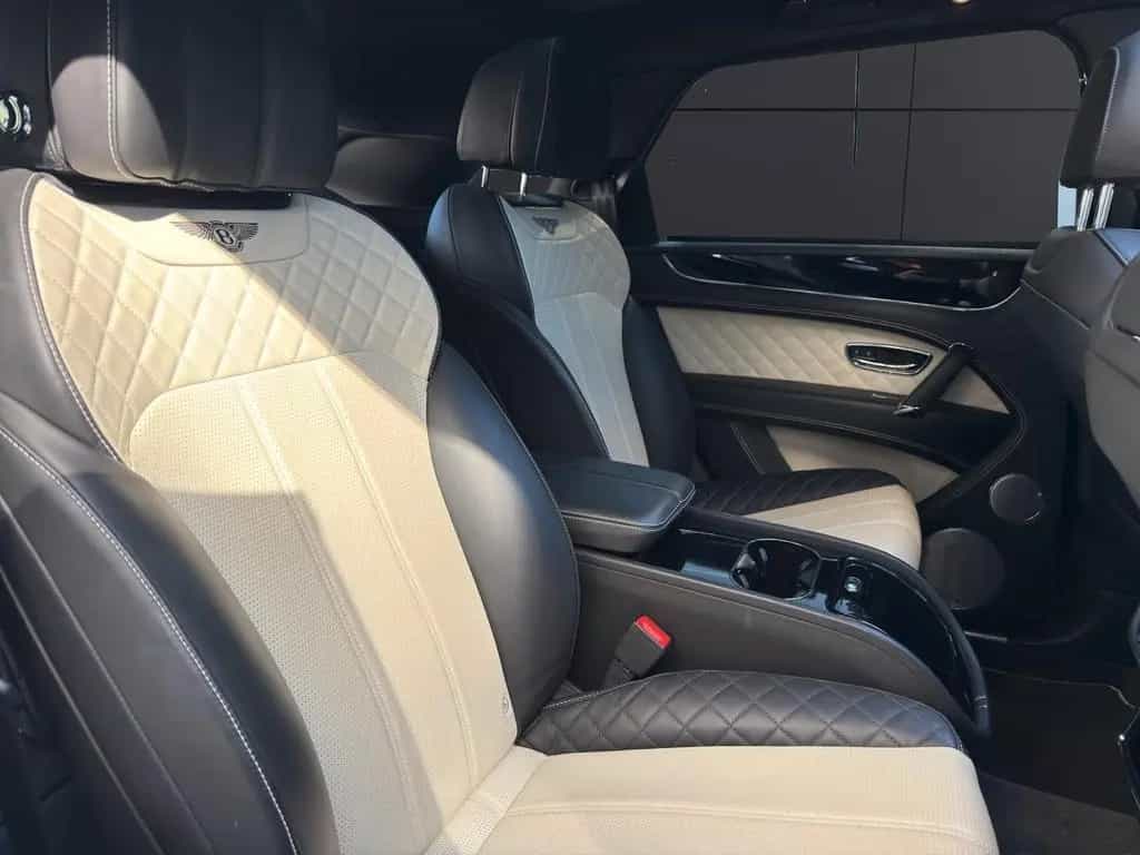 Bentley Bentayga W12 *FINANZIERUNG 899€ + GARANTIE* 01/2019-photo-17