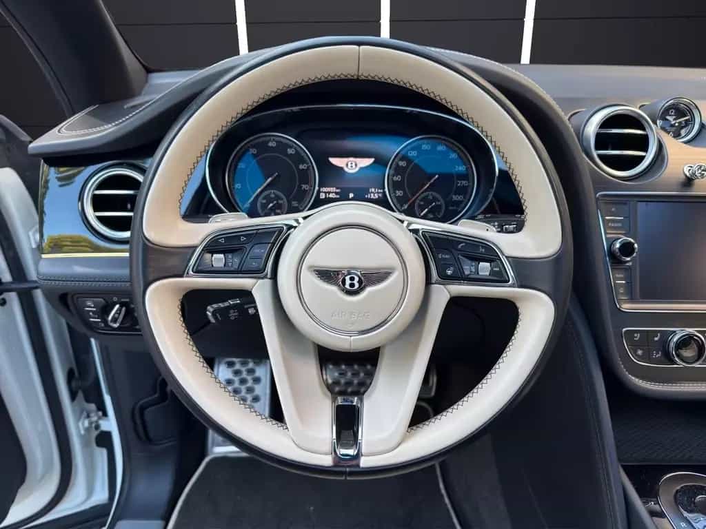 Bentley Bentayga W12 *FINANZIERUNG 899€ + GARANTIE* 01/2019-photo-2