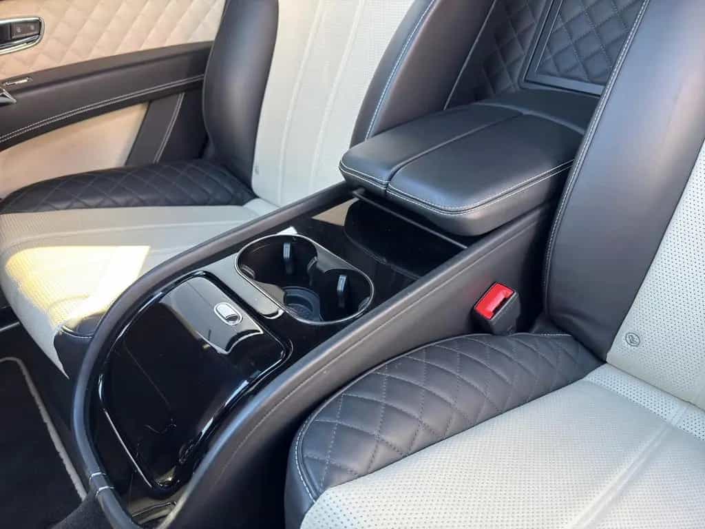 Bentley Bentayga W12 *FINANZIERUNG 899€ + GARANTIE* 01/2019-photo-21