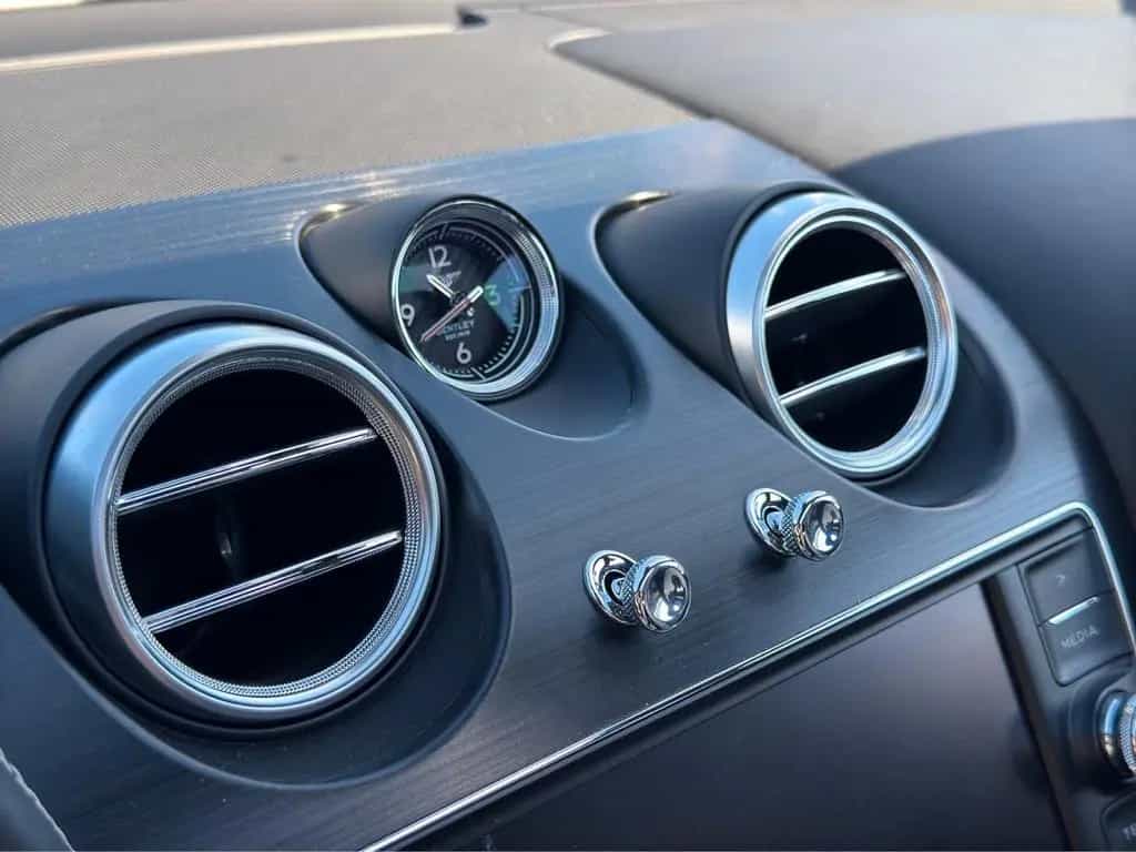 Bentley Bentayga W12 *FINANZIERUNG 899€ + GARANTIE* 01/2019-photo-25
