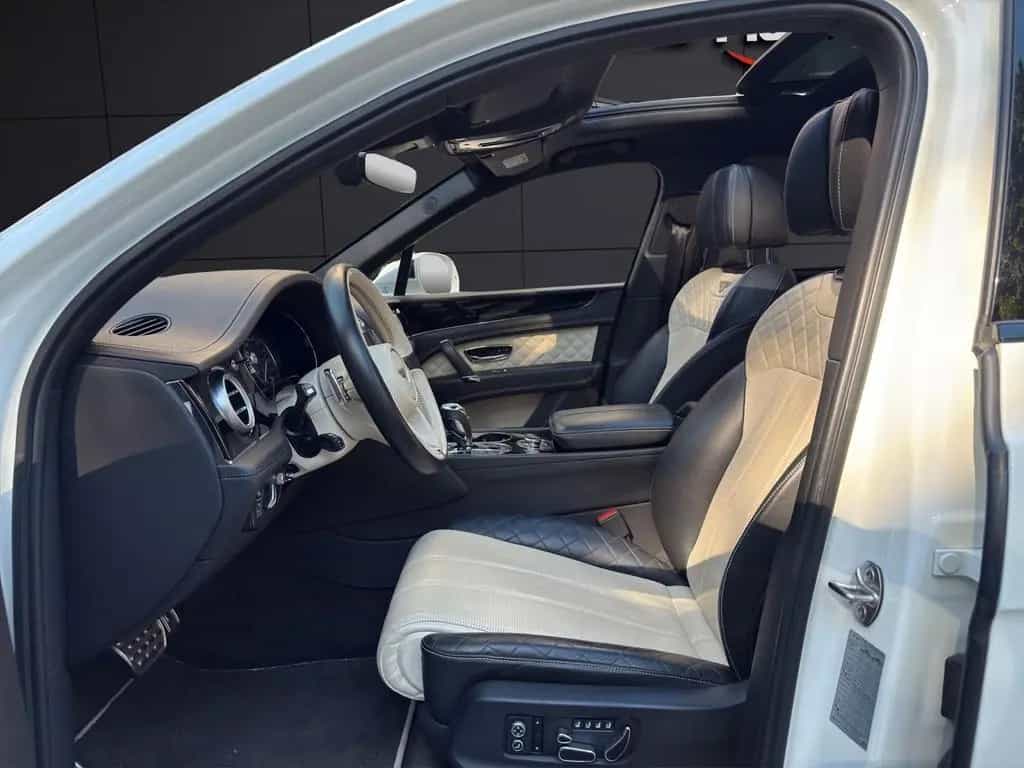 Bentley Bentayga W12 *FINANZIERUNG 899€ + GARANTIE* 01/2019-photo-26