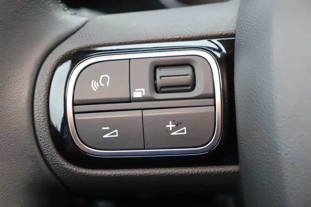 Other Citroën C3 Aircross PT 110 Shine * MwSt. ausw. * 01/2023-photo-20