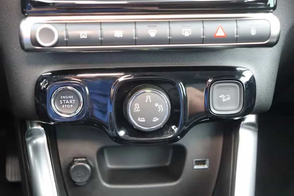Other Citroën C3 Aircross PT 110 Shine * MwSt. ausw. * 01/2023-photo-24
