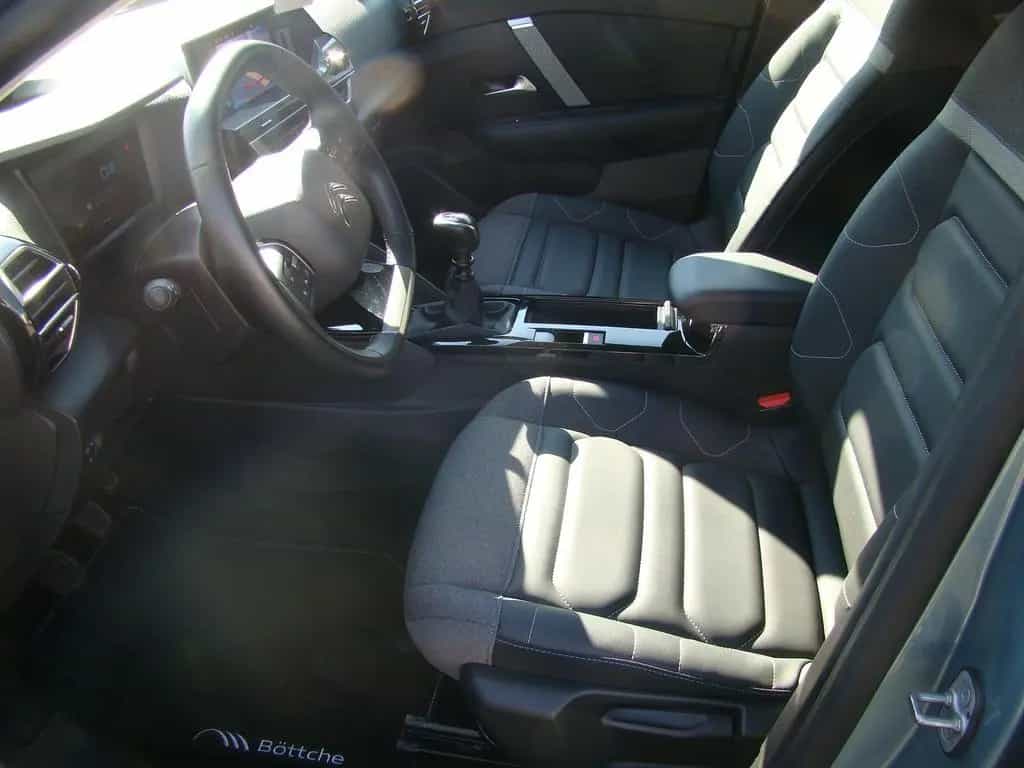 Citroën C4 Shine PT 130 AT *KLIMA*NAVI*SHZ*LHZ*GRA* 11/2023-photo-12