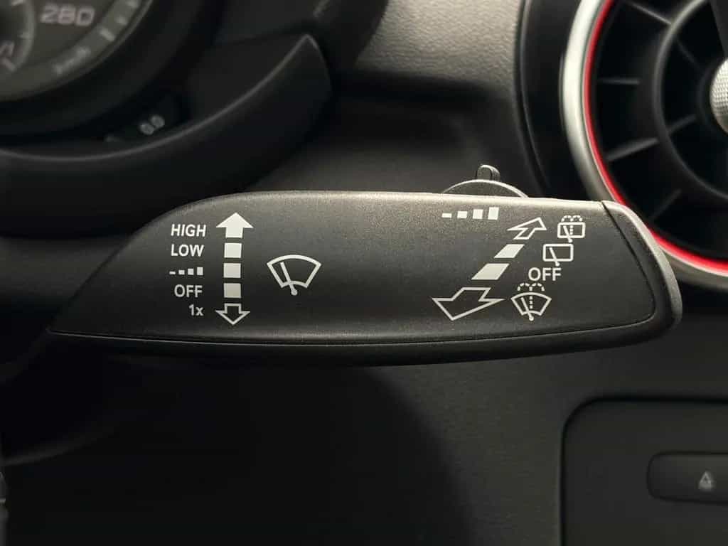 Audi S1 2.0 TFSI quattro SHZ PDC Navi Leder Ambiente 04/2017-photo-20
