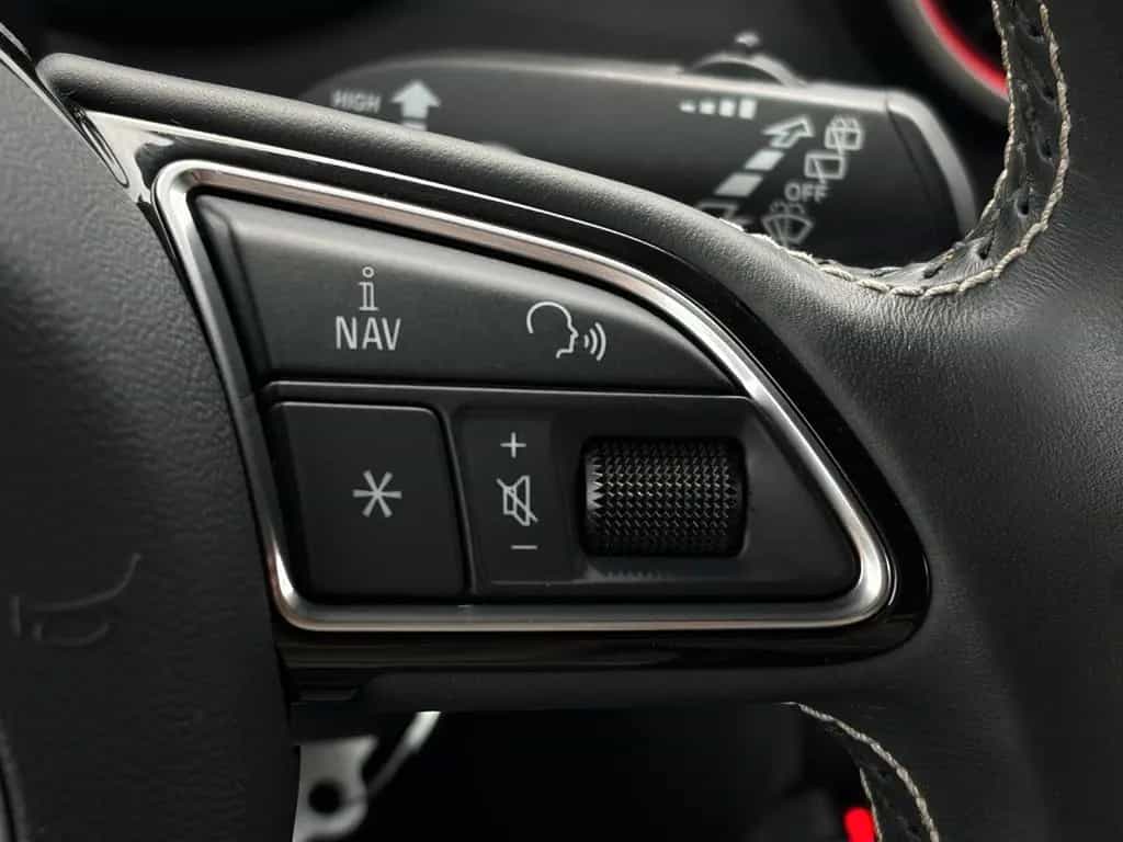 Audi S1 2.0 TFSI quattro SHZ PDC Navi Leder Ambiente 04/2017-photo-21