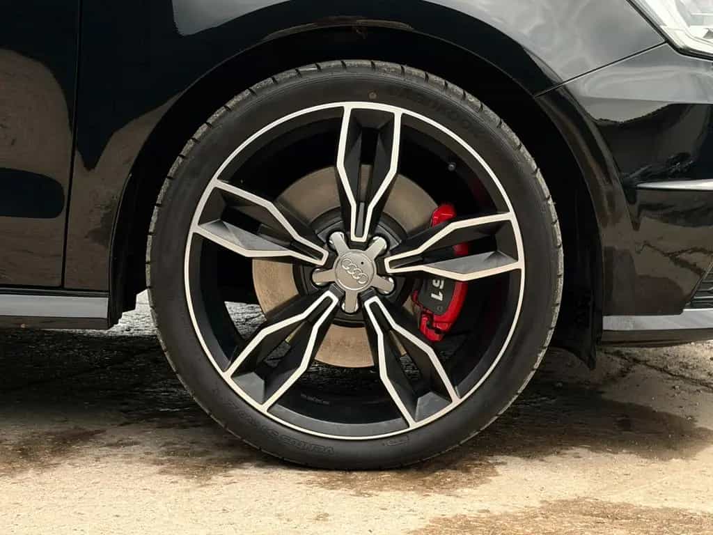 Audi S1 2.0 TFSI quattro SHZ PDC Navi Leder Ambiente 04/2017-photo-34