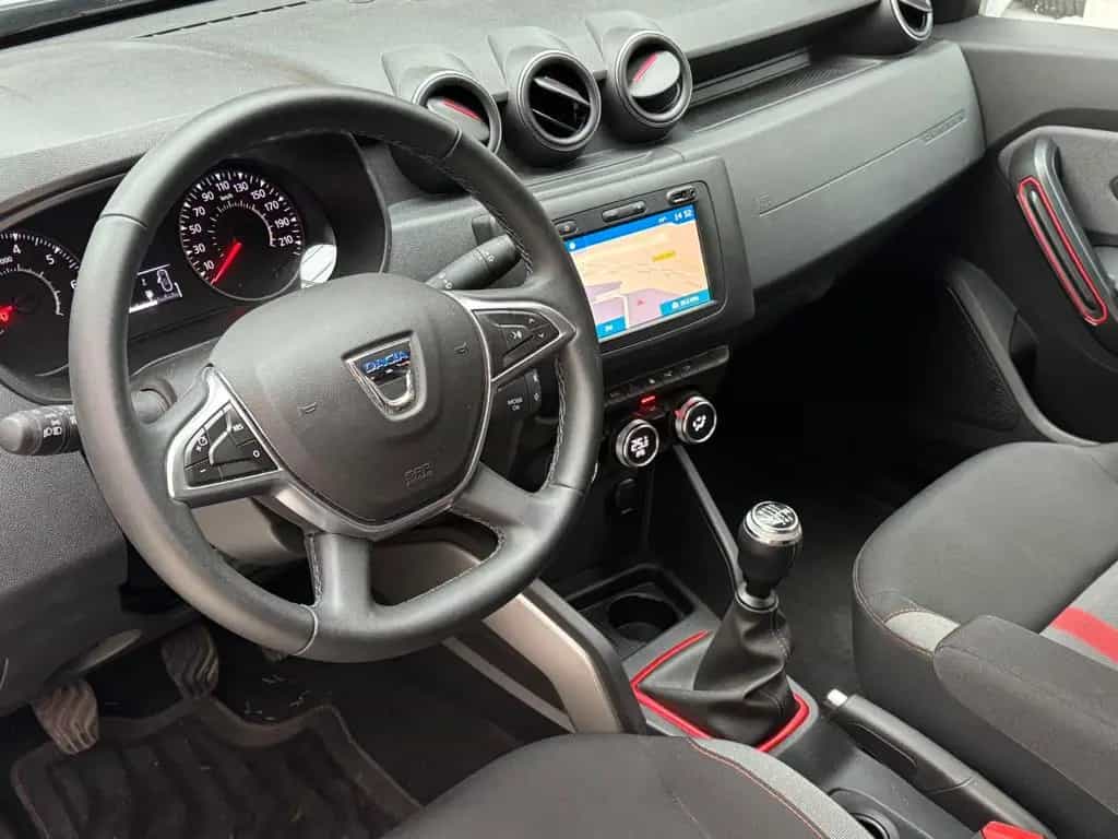 Dacia Duster TCe 150 Techroad AHK+Sitzhz+15TKM!! 11/2019-photo-17
