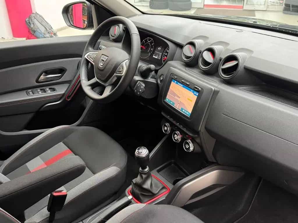 Dacia Duster TCe 150 Techroad AHK+Sitzhz+15TKM!! 11/2019-photo-6