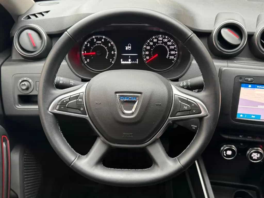 Dacia Duster TCe 150 Techroad AHK+Sitzhz+15TKM!! 11/2019-photo-8