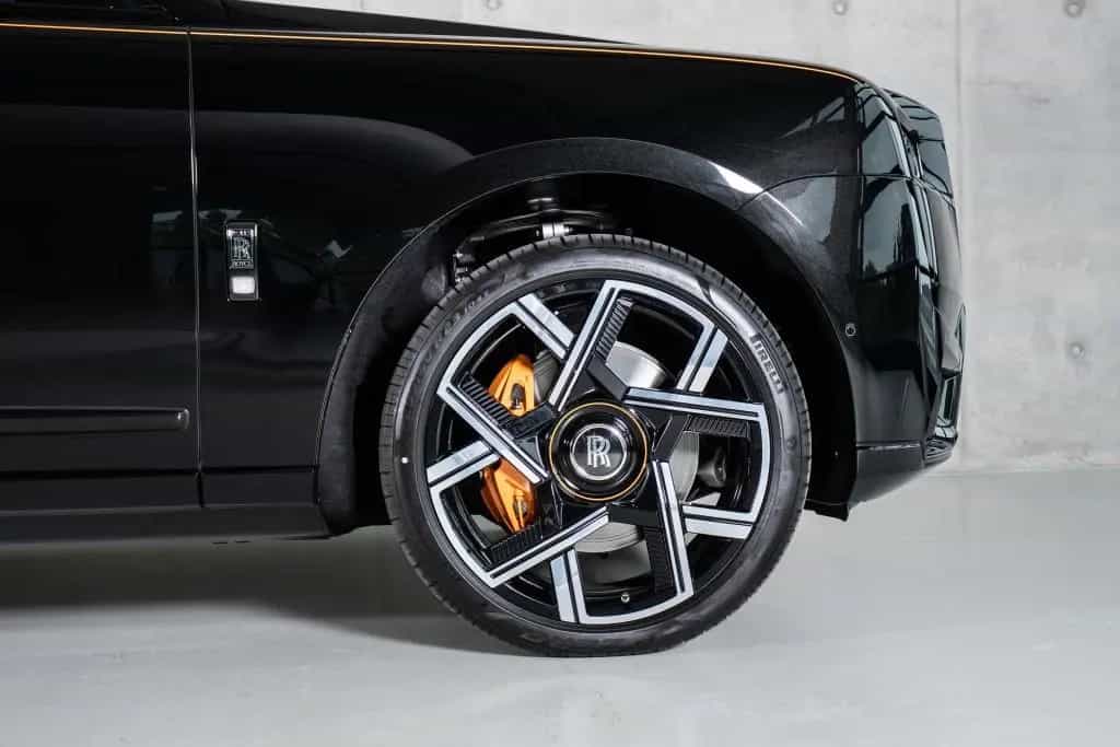 Rolls-Royce Cullinan Series II Black Badge 4 SEATS Starlight null-photo-11