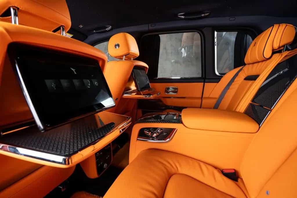 Rolls-Royce Cullinan Series II Black Badge 4 SEATS Starlight null-photo-25