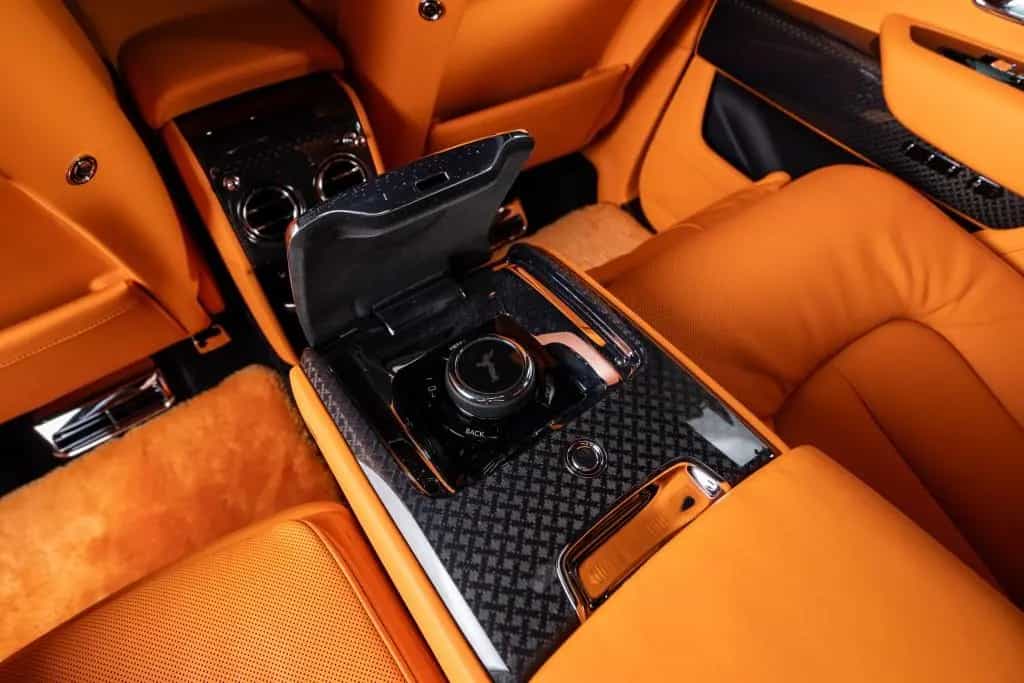 Rolls-Royce Cullinan Series II Black Badge 4 SEATS Starlight null-photo-26