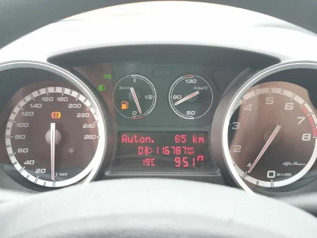 Alfa Romeo Giulietta 1.4 Turbo 105 CV Progressio 12/2015-photo-11