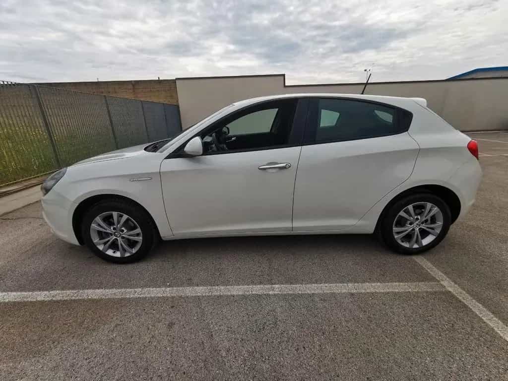 Alfa Romeo Giulietta 1.4 Turbo 105 CV Progressio 12/2015-photo-6