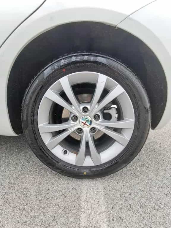 Alfa Romeo Giulietta 1.4 Turbo 105 CV Progressio 12/2015-photo-9