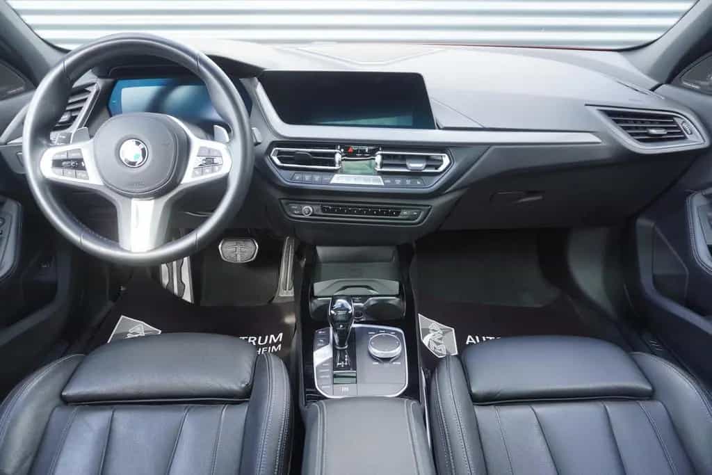 BMW M135 xDrive|M-SITZE|PANORAMA|VIRTUAL|KAMERA|LED 11/2019-photo-15