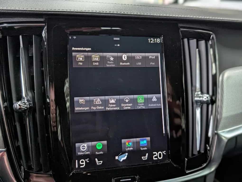 Volvo V90 R Design VIRT MEMO KAM SHZ LEDER LED APP 19" 06/2019-photo-28
