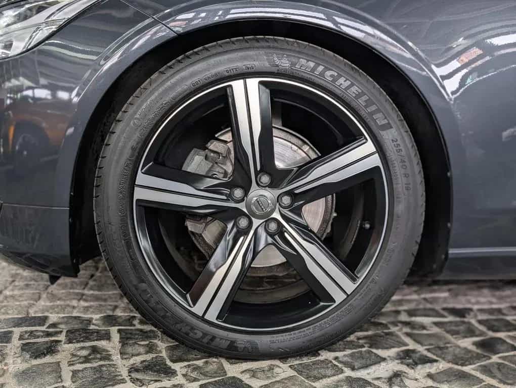 Volvo V90 R Design VIRT MEMO KAM SHZ LEDER LED APP 19" 06/2019-photo-9