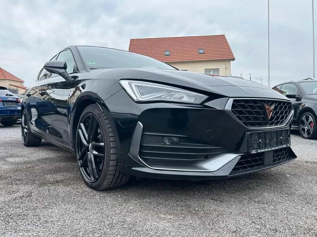 Cupra Leon GARANTIE 08/2027 + ACC + PANO + APPLE CAR P 07/2022-photo-0