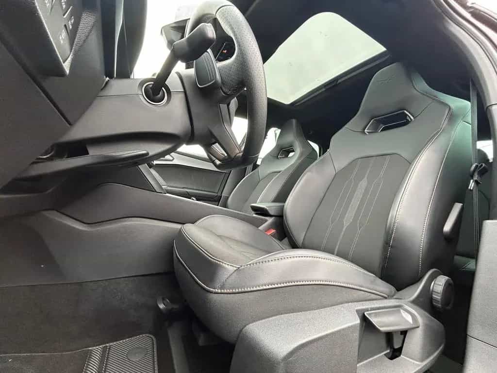 Cupra Leon GARANTIE 08/2027 + ACC + PANO + APPLE CAR P 07/2022-photo-14