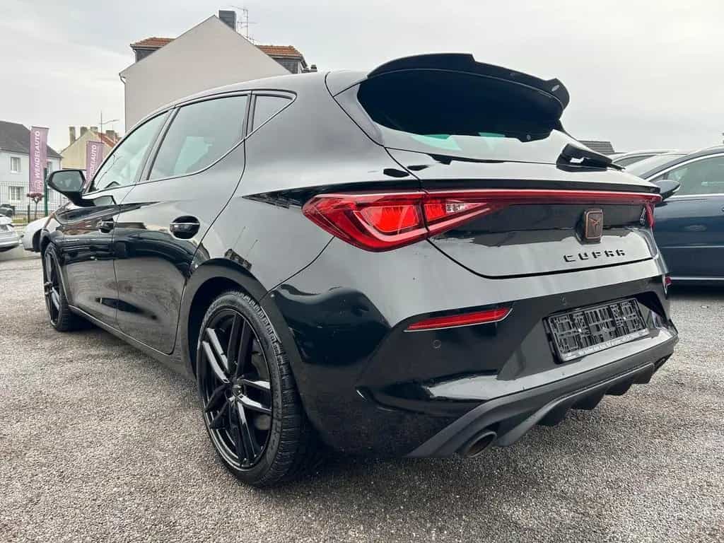 Cupra Leon GARANTIE 08/2027 + ACC + PANO + APPLE CAR P 07/2022-photo-4