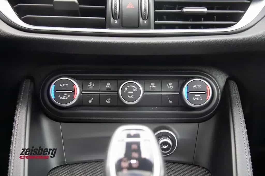 Alfa Romeo Stelvio Stelvio QV V6 2.9 Bi-Turbo AT8-Q4 Akra/P 02/2023-photo-17