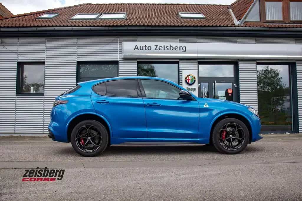 Alfa Romeo Stelvio Stelvio QV V6 2.9 Bi-Turbo AT8-Q4 Akra/P 02/2023-photo-3