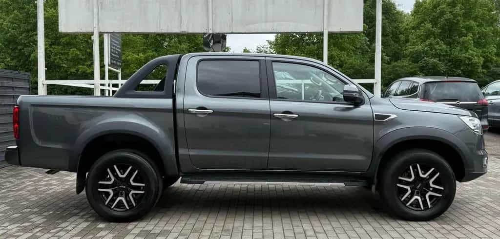 JAC 8 Pro Pick-up 2,4T *360 Cam*4WD*Leder* 02/2025-photo-3
