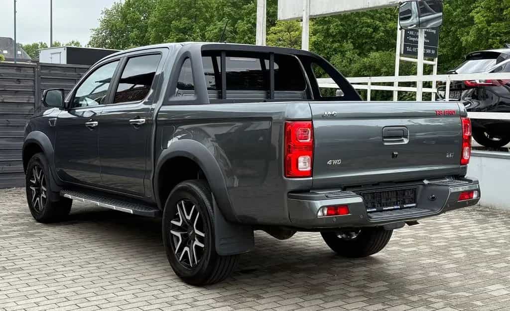 JAC 8 Pro Pick-up 2,4T *360 Cam*4WD*Leder* 02/2025-photo-6