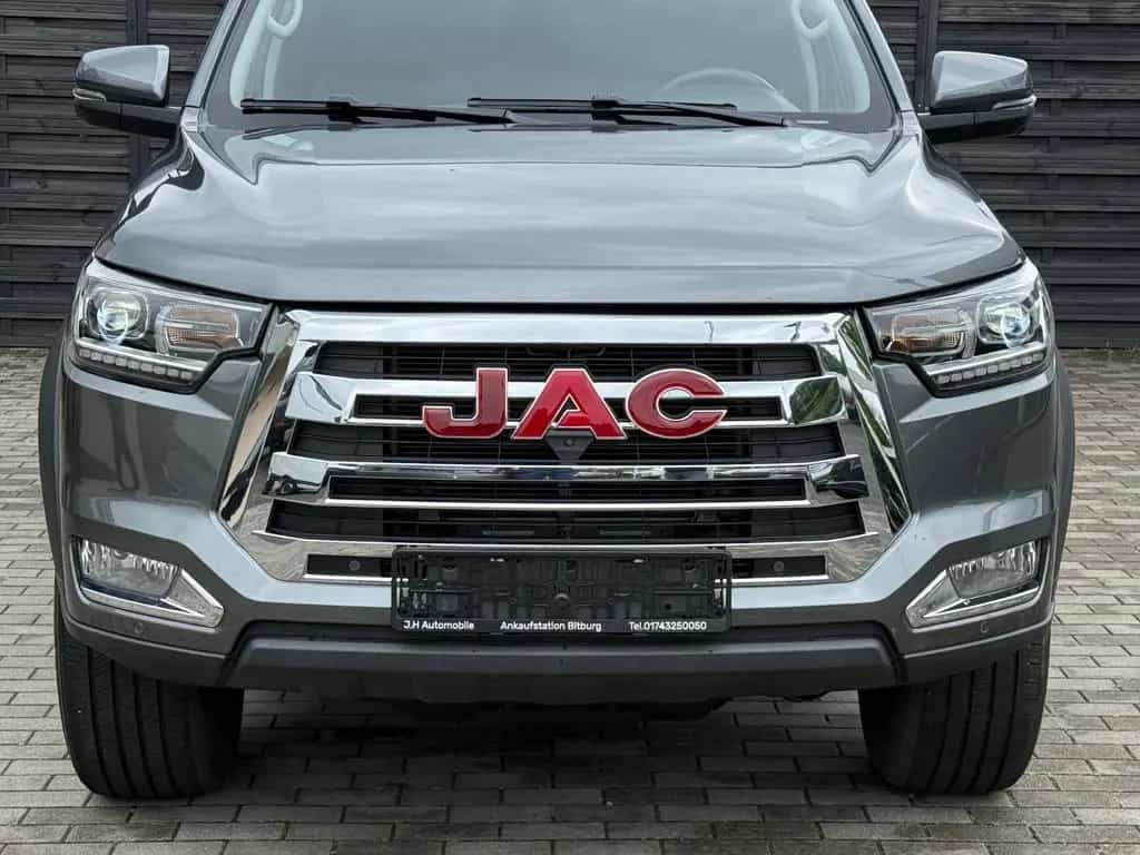 JAC 8 Pro Pick-up 2,4T *360 Cam*4WD*Leder* 02/2025-photo-9