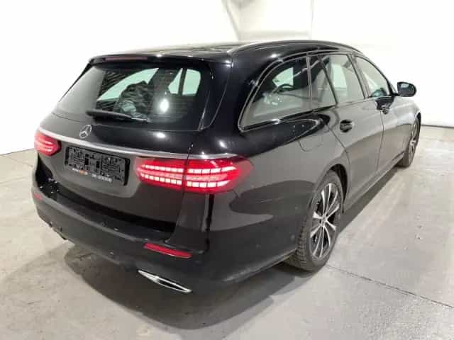 Mercedes-Benz E 200 T 4Matic AMG-Line Automatik EU6d Navi LED 05/2021-photo-2