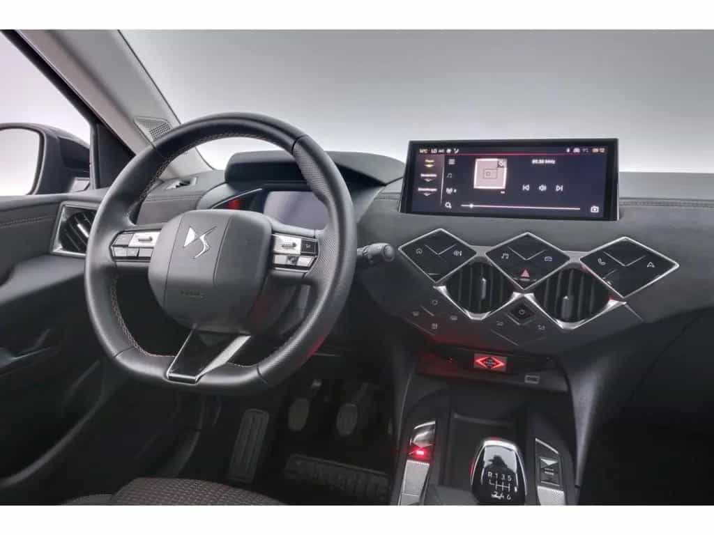DS Automobiles DS3 1.2PureTech 100 Performance Line+LED+CARPLAY 03/2024-photo-11