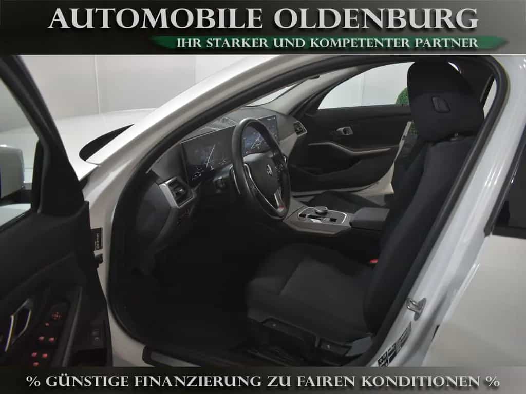 BMW 320 d xDrive *DriveAss*Curved*LiveCP+*MJ23*LED* 07/2023-photo-12
