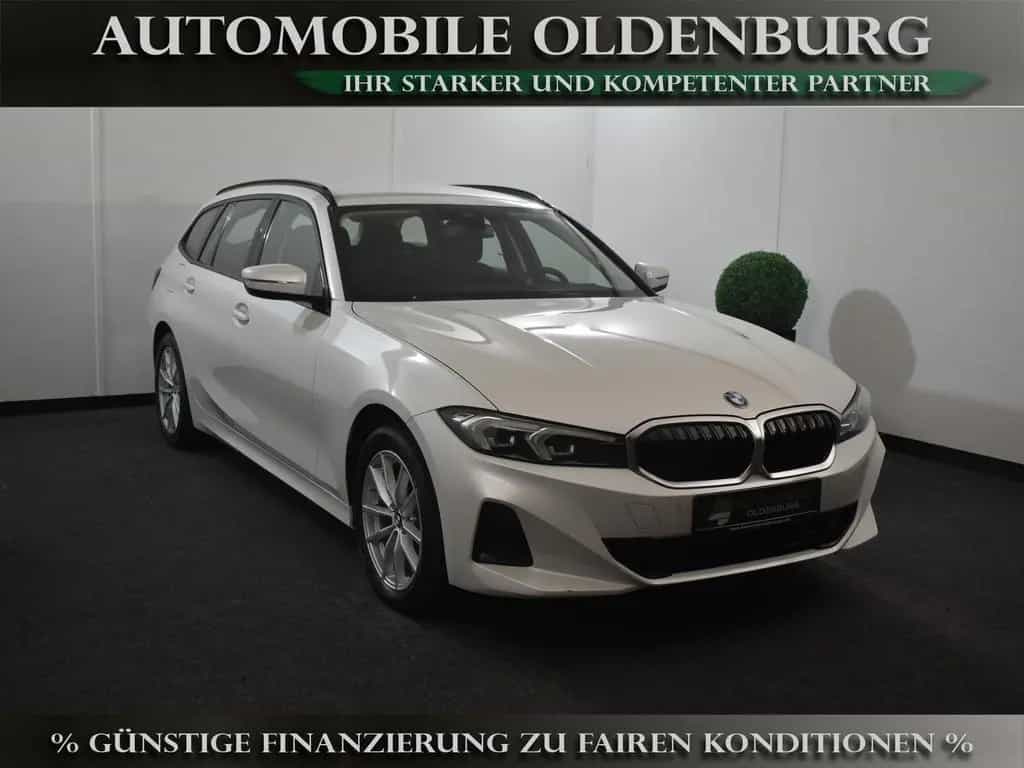 BMW 320 d xDrive *DriveAss*Curved*LiveCP+*MJ23*LED* 07/2023-photo-3