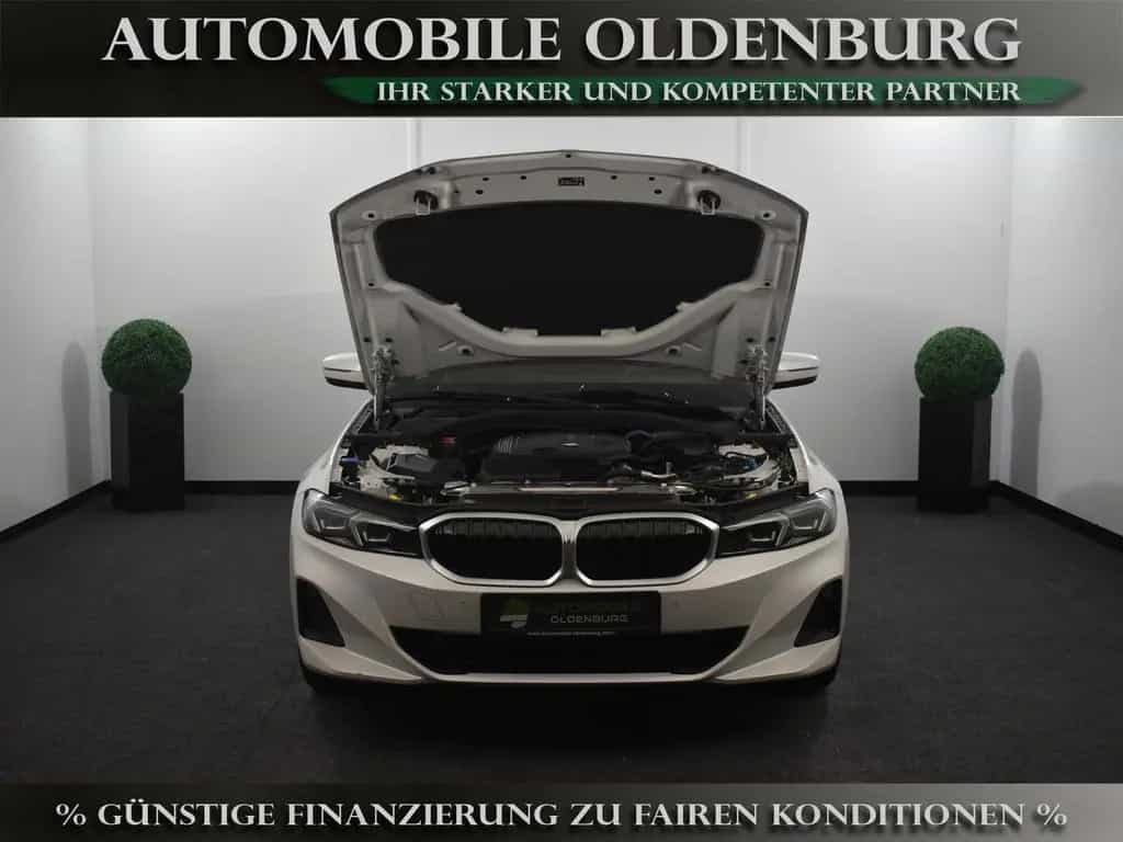 BMW 320 d xDrive *DriveAss*Curved*LiveCP+*MJ23*LED* 07/2023-photo-5