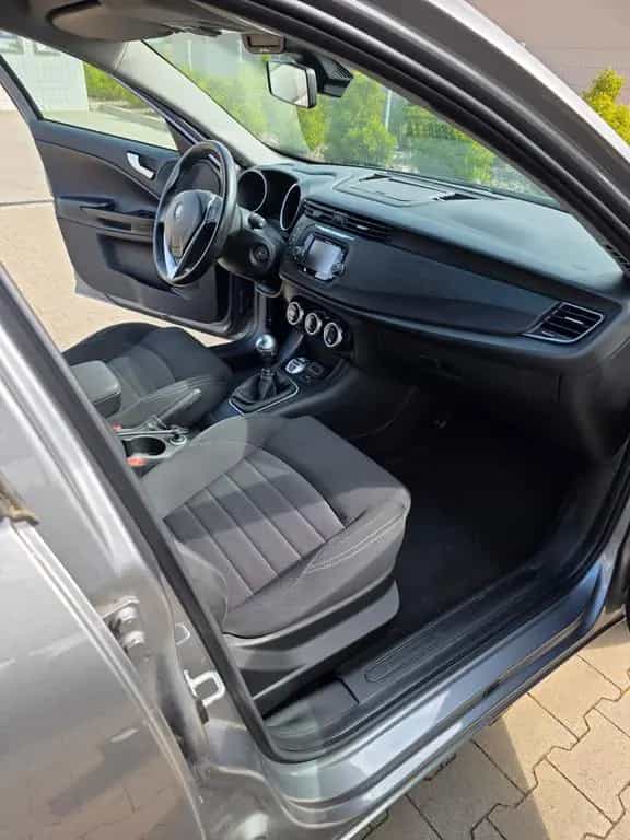 Alfa Romeo Giulietta 1.6 JTDM 05/2012-photo-1