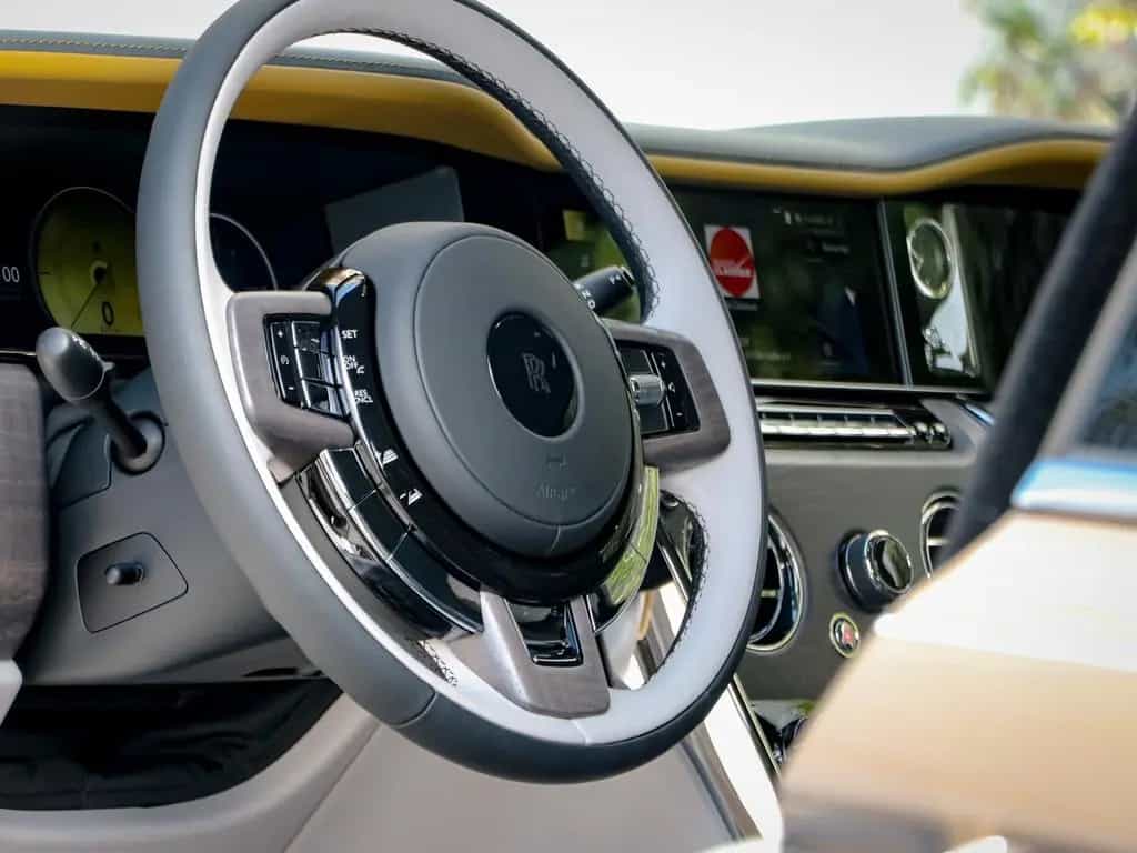 Rolls-Royce Cullinan - 02/2026-photo-14