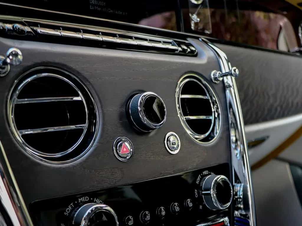Rolls-Royce Cullinan - 02/2026-photo-33