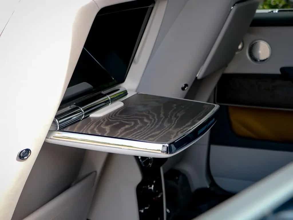 Rolls-Royce Cullinan - 02/2026-photo-34