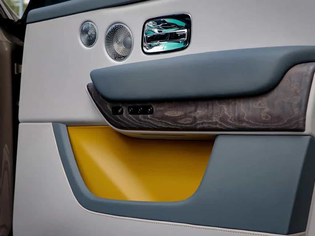 Rolls-Royce Cullinan - 02/2026-photo-39